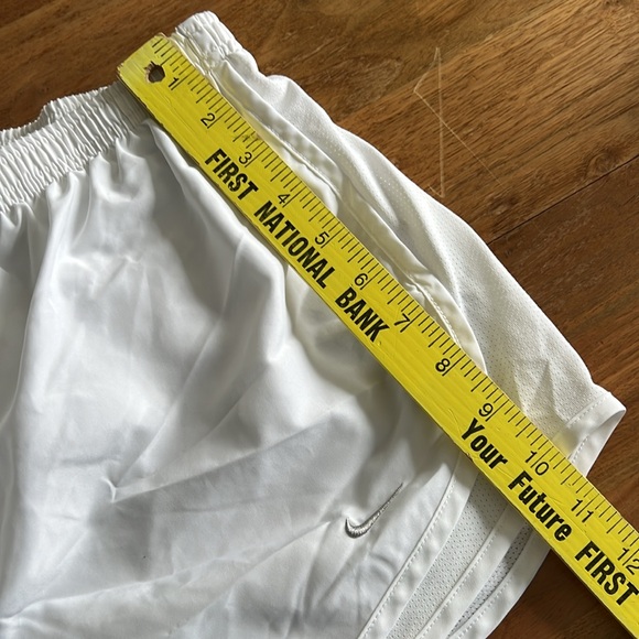 Nike Dri-Fit medium shorts - Picture 7 of 10